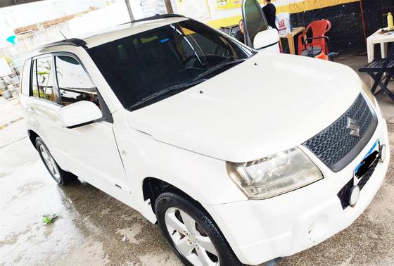SUZUKI GRAND VITARA 2.0 4X2 16V GASOLINA 4P AUTOMÁTICO SUZUKI GRAND VITARA 2.0 4X2 16V GASOLINA 4P AUTOMÁTICO